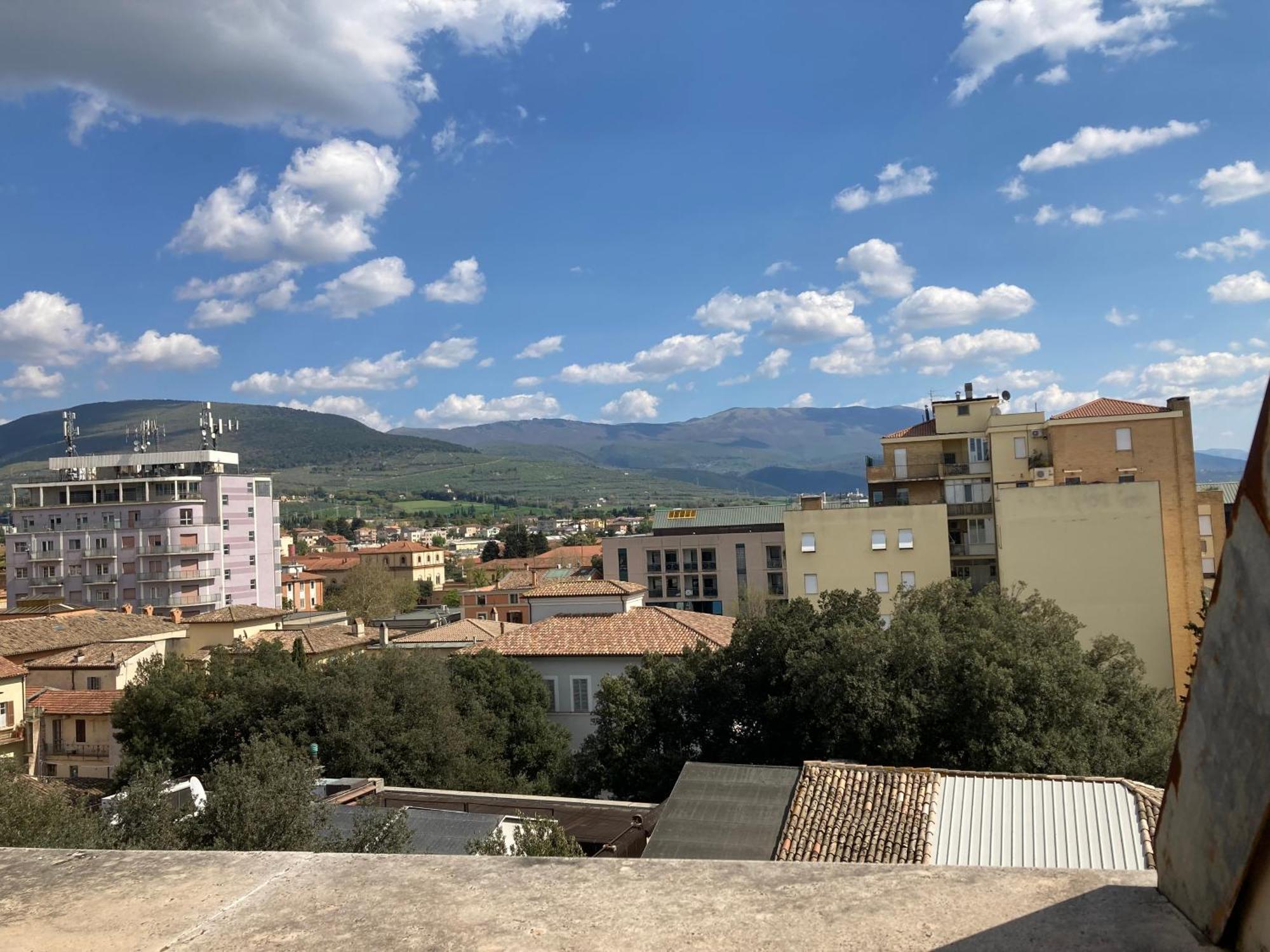 Affittacamere La Terrazza Sul Campanile Foligno Exterior photo