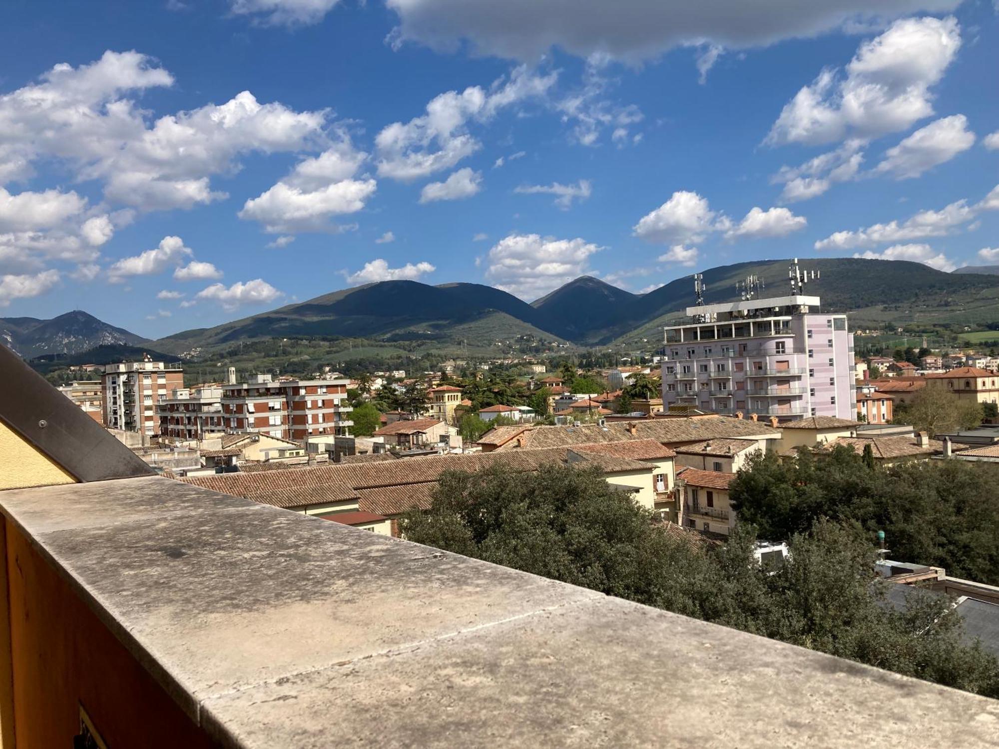 Affittacamere La Terrazza Sul Campanile Foligno Exterior photo